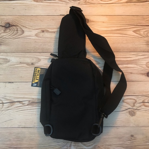 Highland Tactical Crossbody Bag - Picture 3 of 15